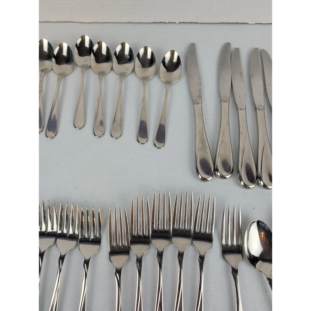 Oneida USA Flight Reliance Stainless Flatware Glossy 39 Piece Set